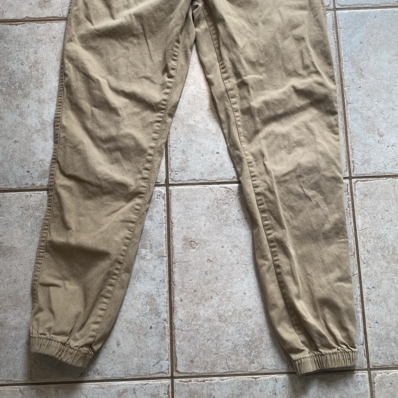 Old Navy Men’s khaki pants size small - Picture 3 of 11